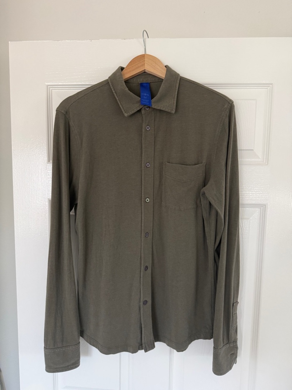 Men's Olive Green Long-Sleeve Button-Up Shirt